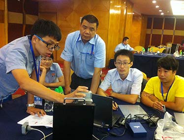 盟雄员工参展活动